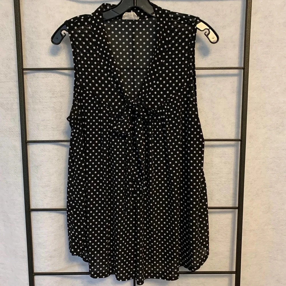 Ember Polka Dot Sleeveless Top Women's Size L‎